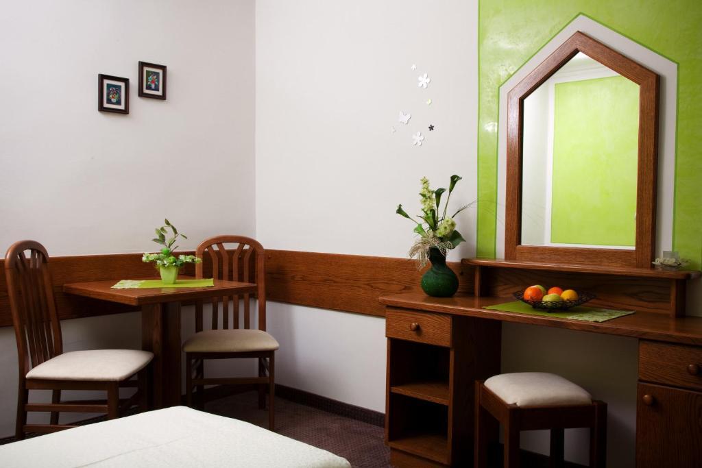 Gaestehaus Stroitz Drobollach am Faakersee Room photo